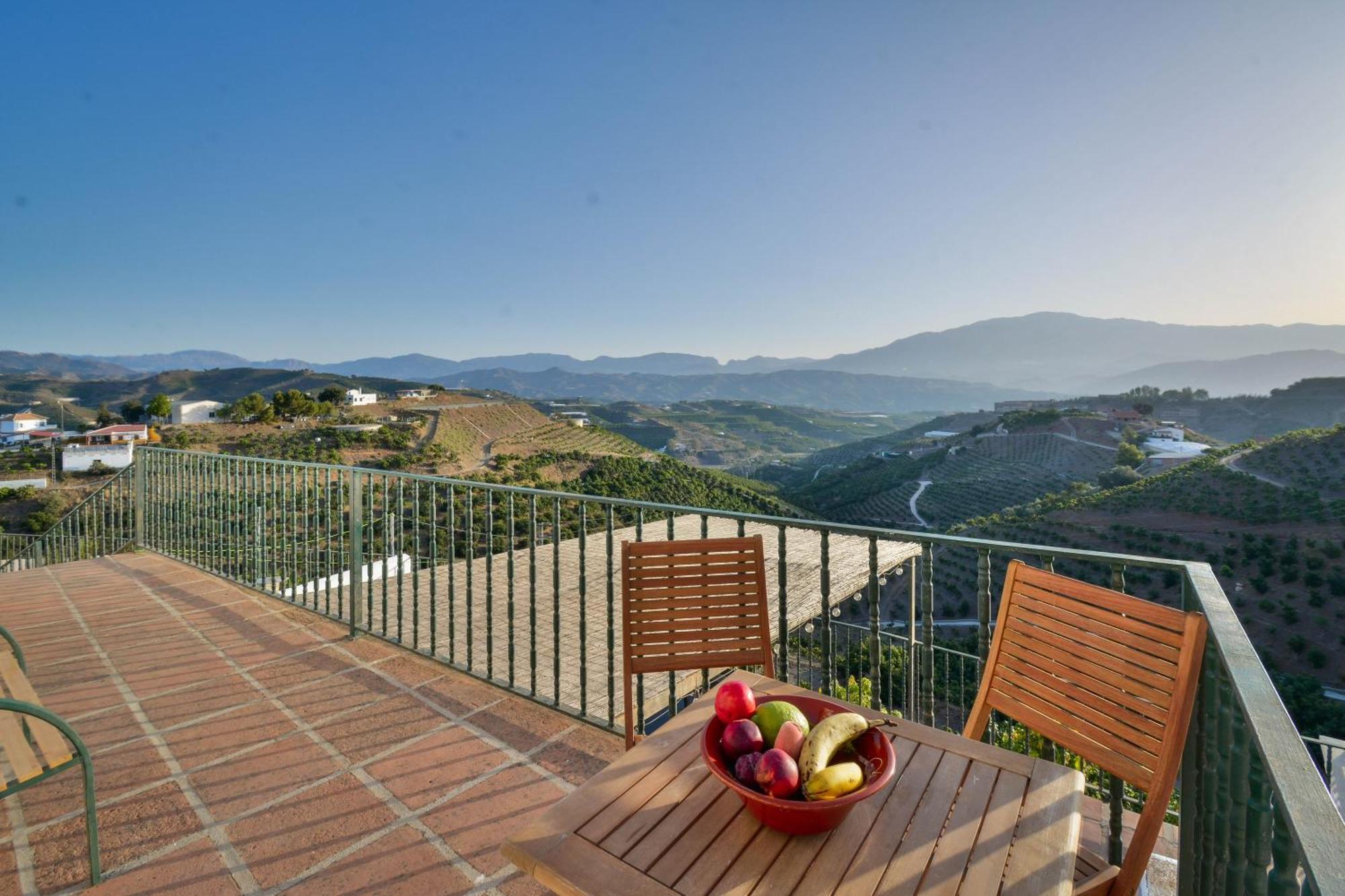 Villa Portillo Iznate Exterior photo